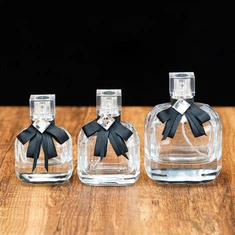 Bow kvepalų buteliukas