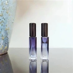 Kvepalų testerio buteliukas