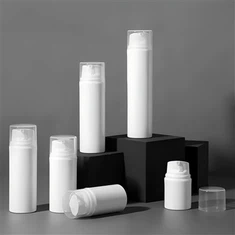 Plastikinis kosmetikos buteliukas