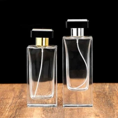 Gražus kvepalų buteliukas tuščias